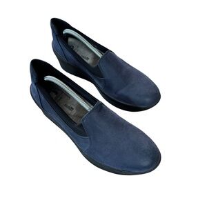 Cloudsteppers by Clark’s Size 8.5 Blue Slip On “Step Rose Moon” Wedge Shoes